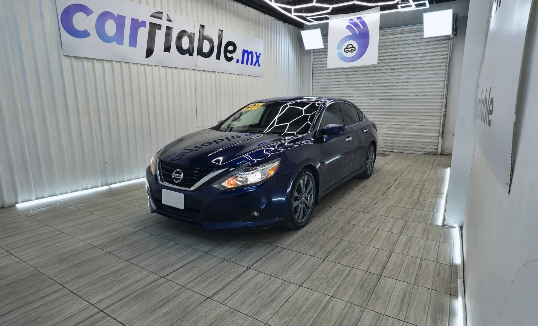 Nissan Altima SR 2018 — exterior 1 de 10