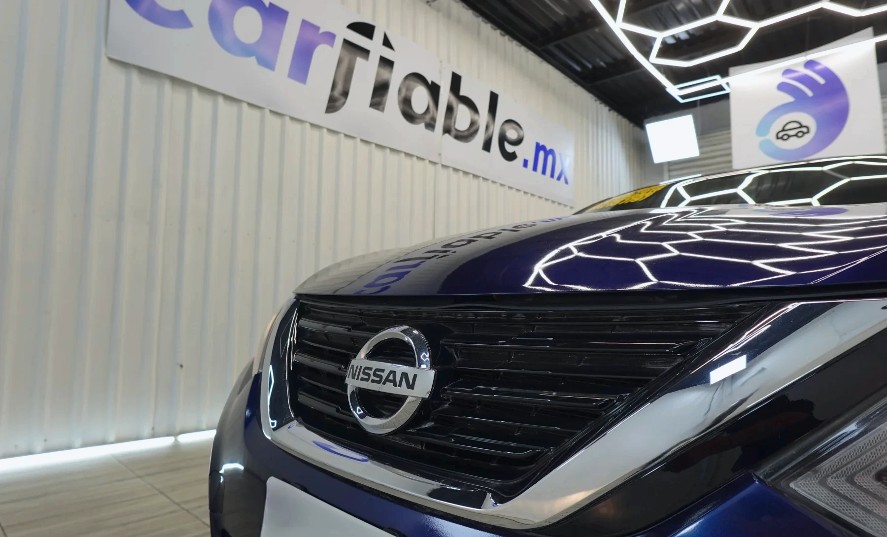 Nissan Altima SR 2018 — exterior 7 de 10