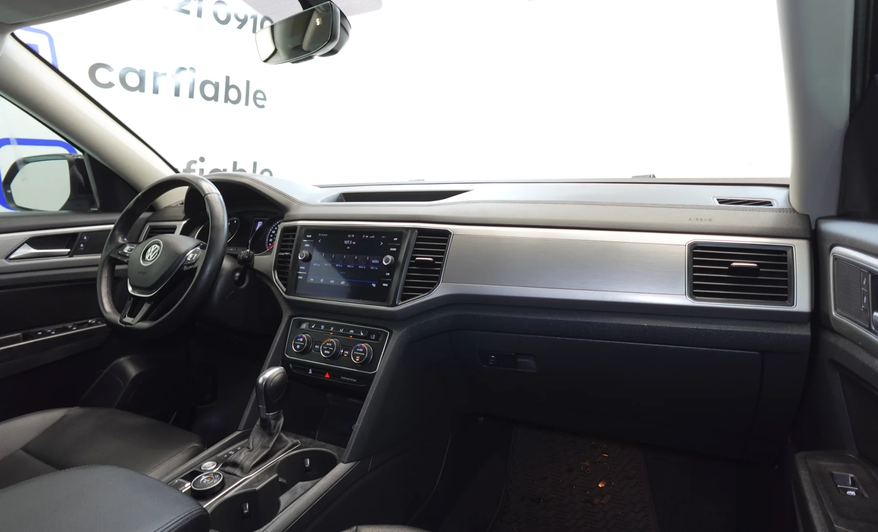 Volkswagen Atlas SE 2019 — interior 6 de 10