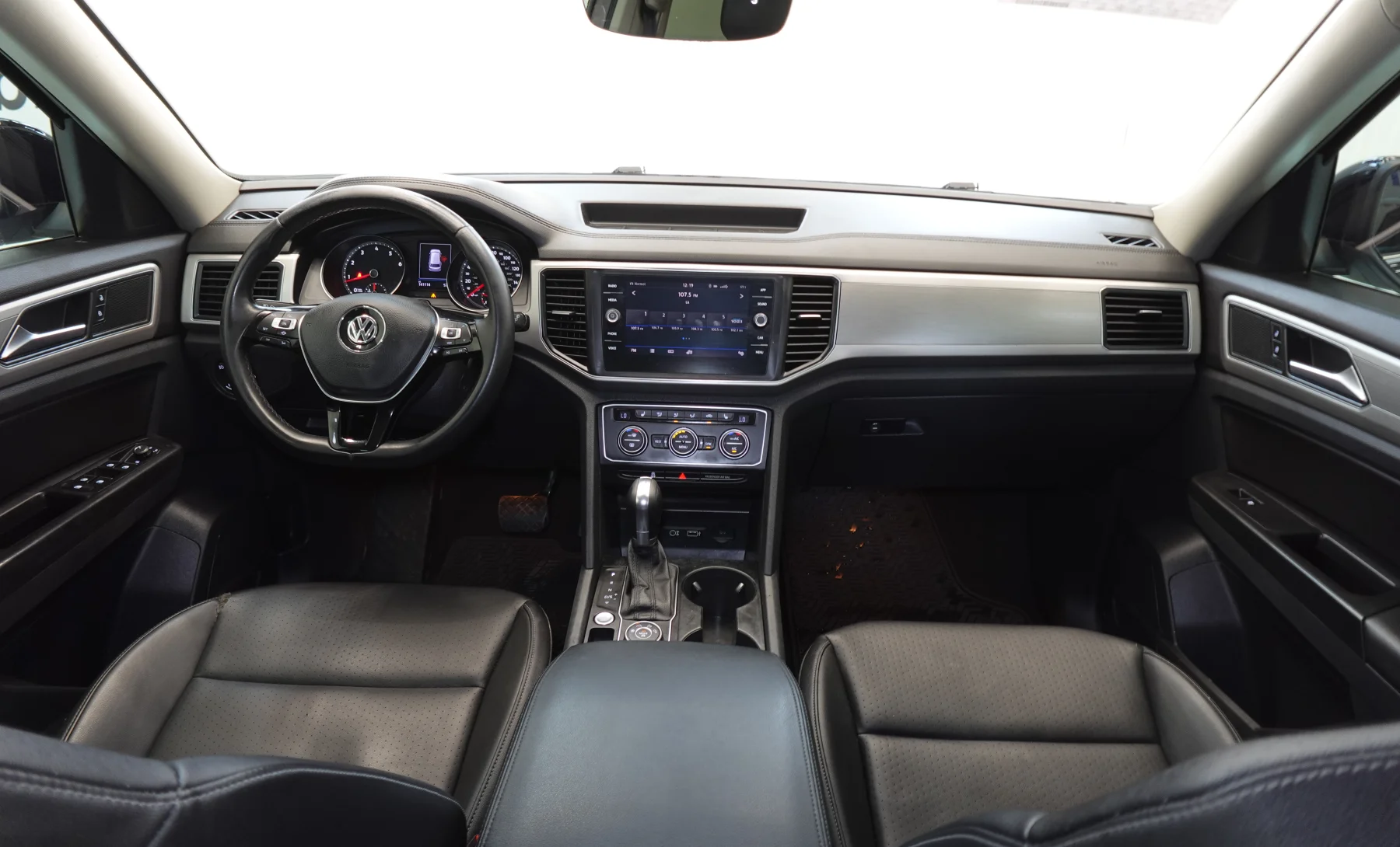 Volkswagen Atlas SE 2019 — interior 3 de 10