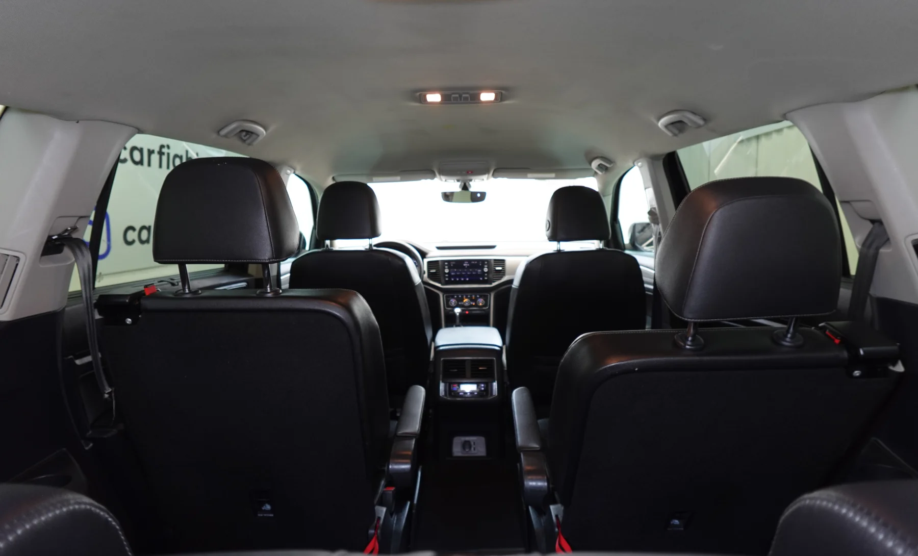 Volkswagen Atlas SE 2019 — interior 8 de 10