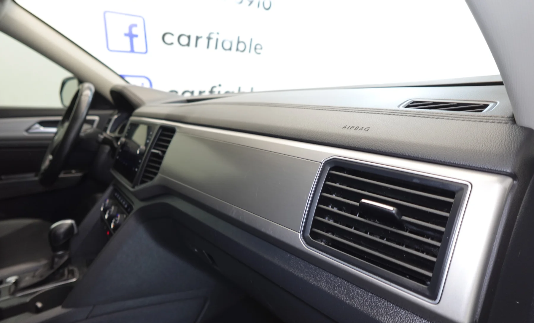 Volkswagen Atlas SE 2019 — interior 7 de 10