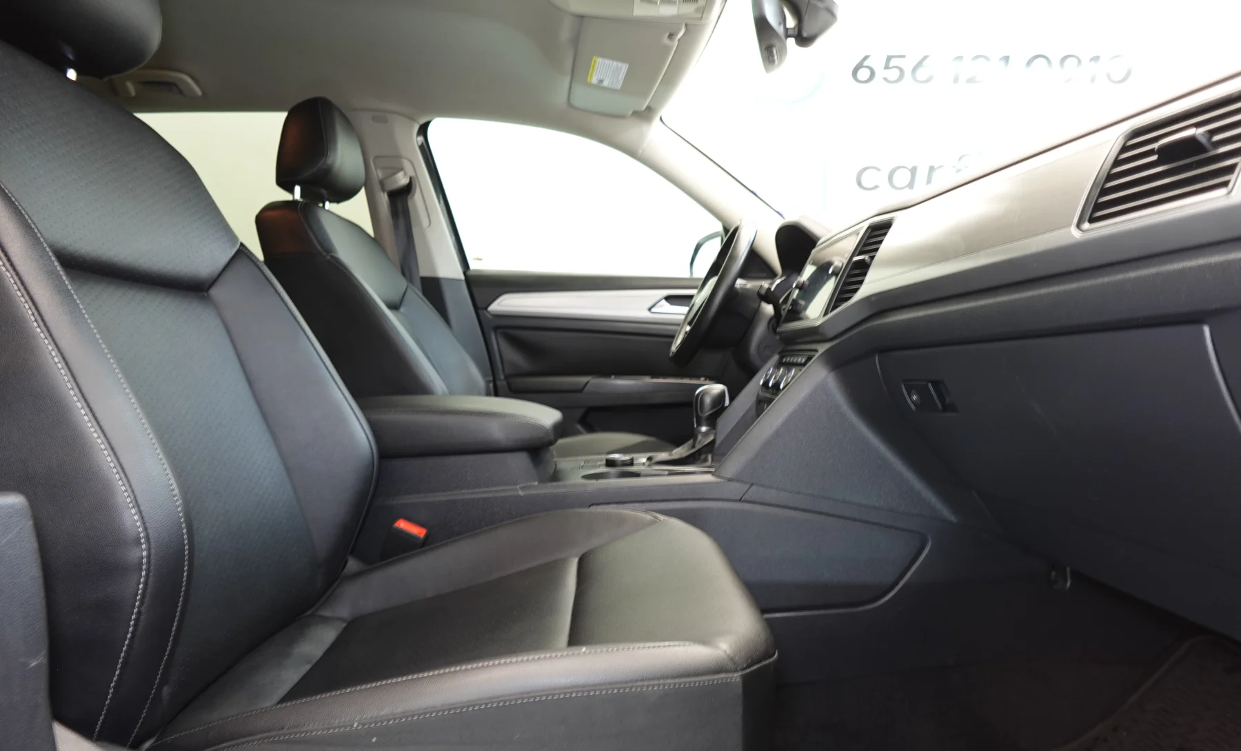 Volkswagen Atlas SE 2019 — interior 9 de 10