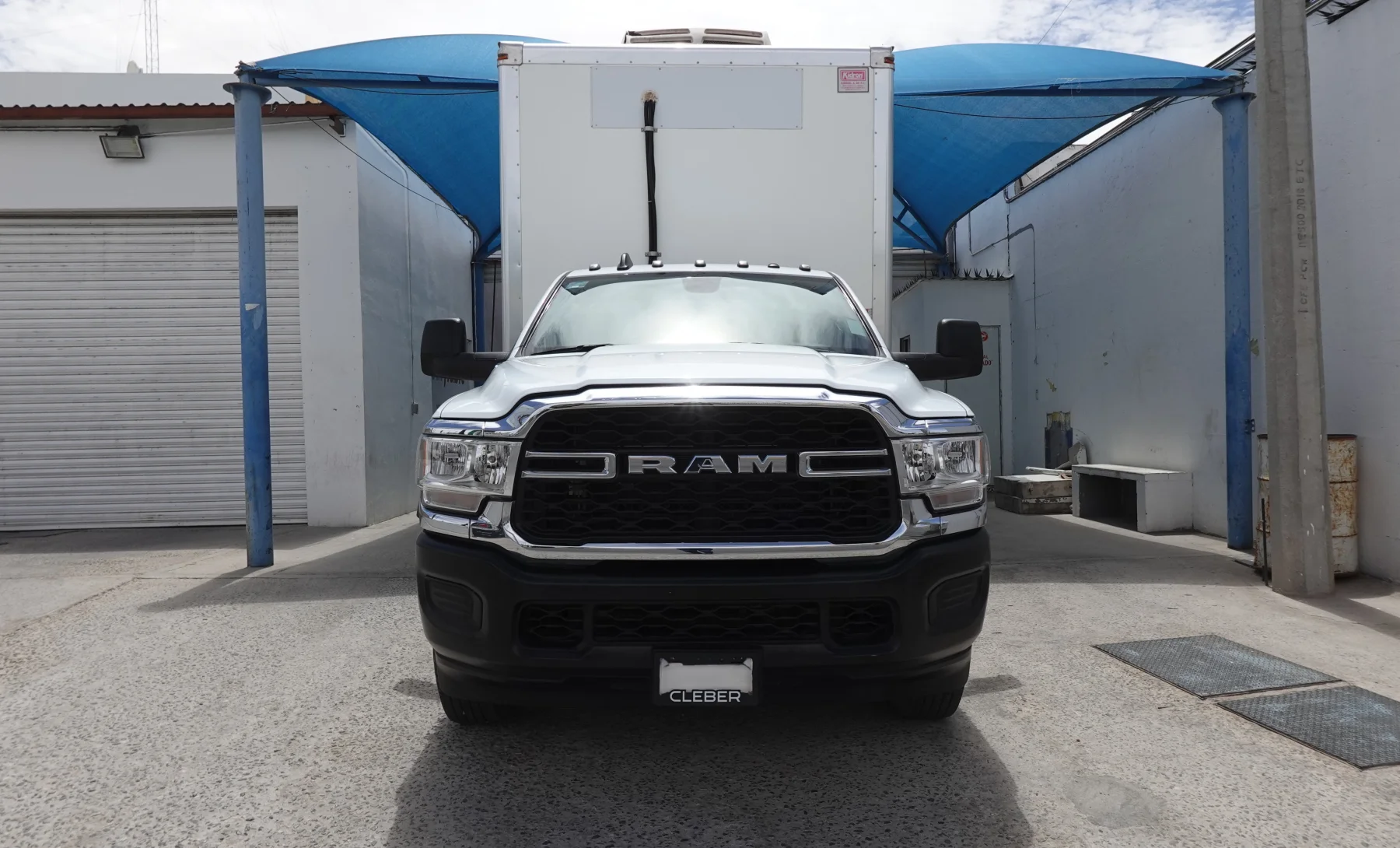 RAM 4000 CHASIS CAB PL 2024 — exterior 2 de 10