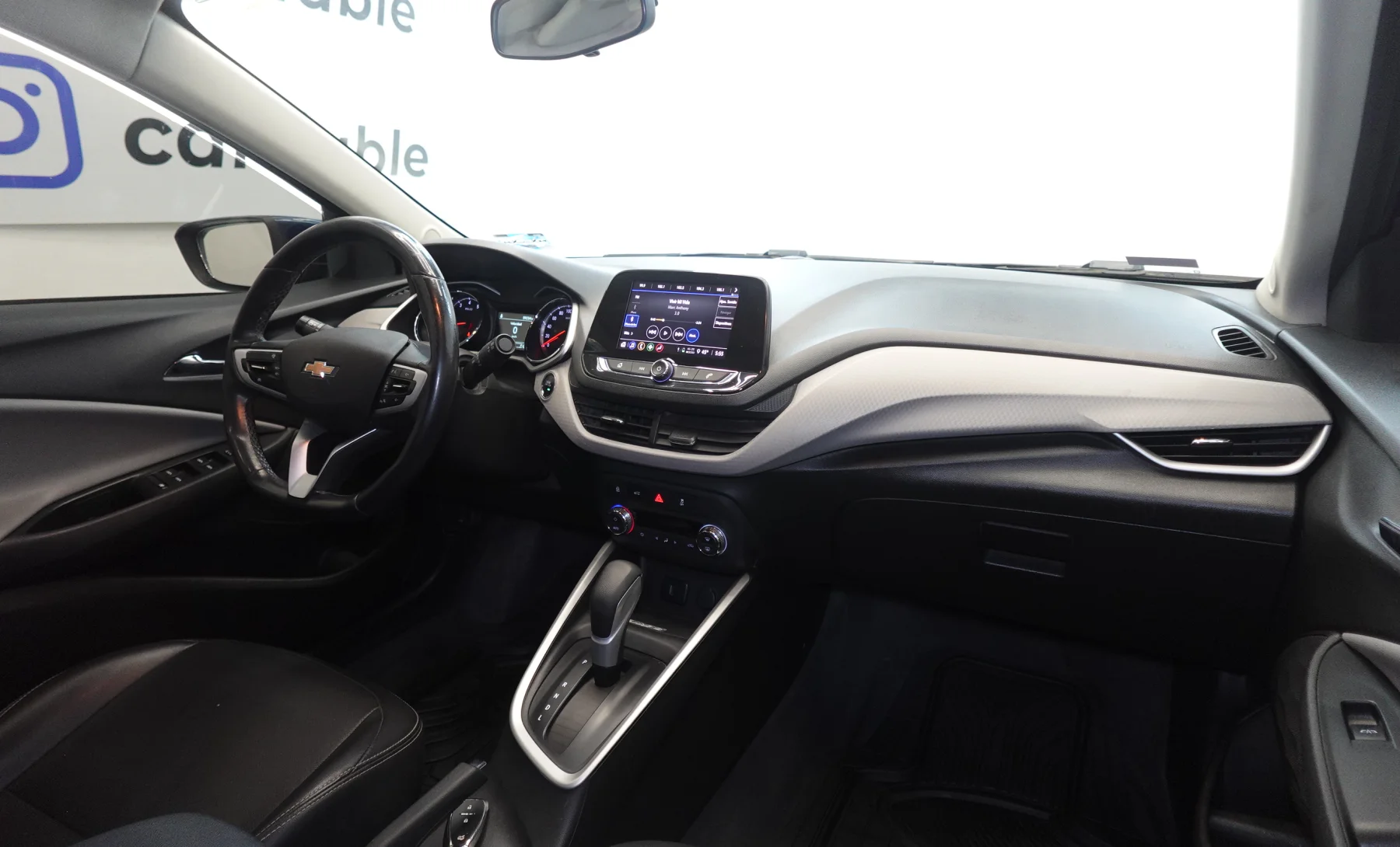 Chevrolet Onix Premier 2021 — interior 7 de 10