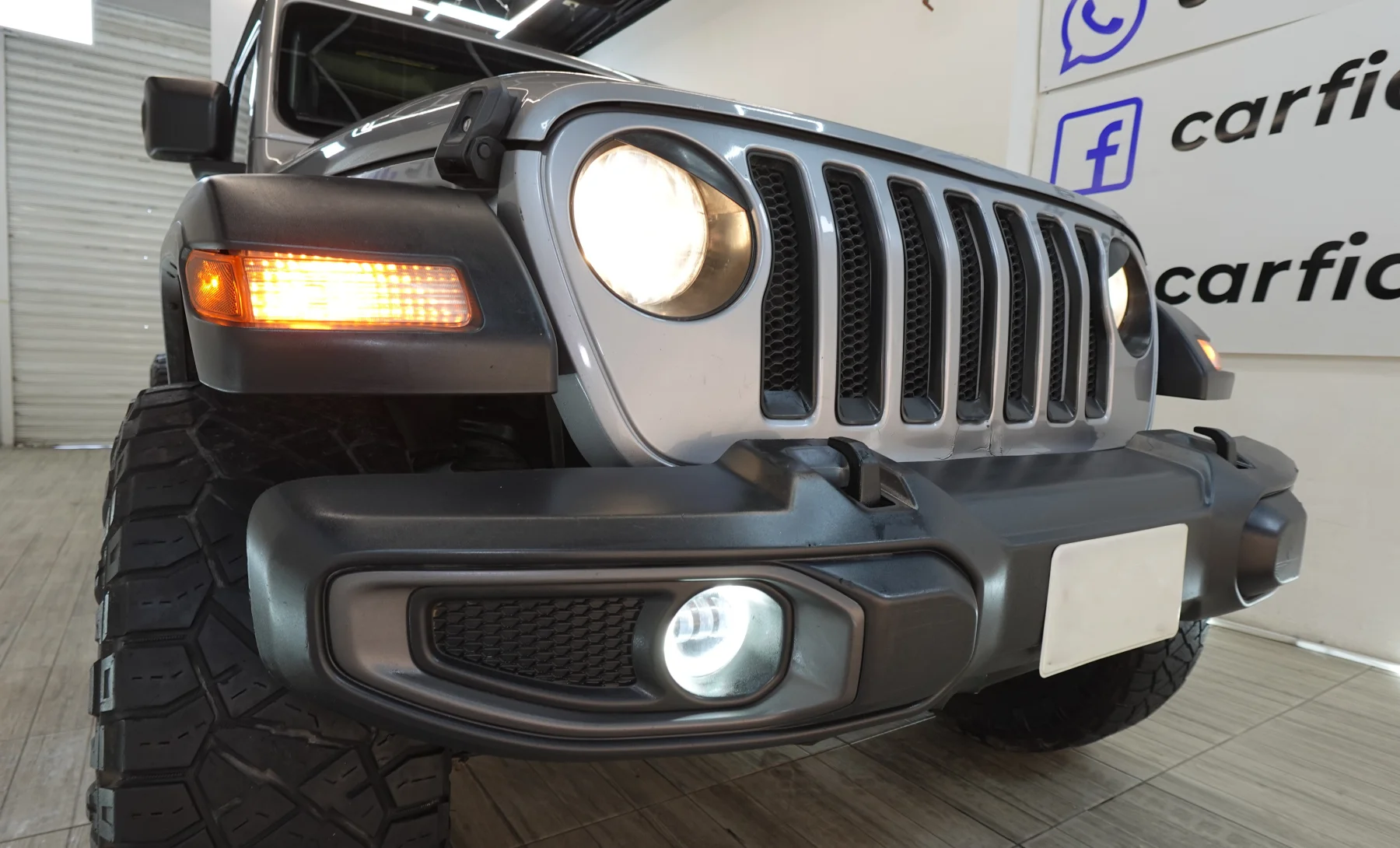 Jeep Wrangler Unlimited Sport S 2019 — exterior 9 de 10