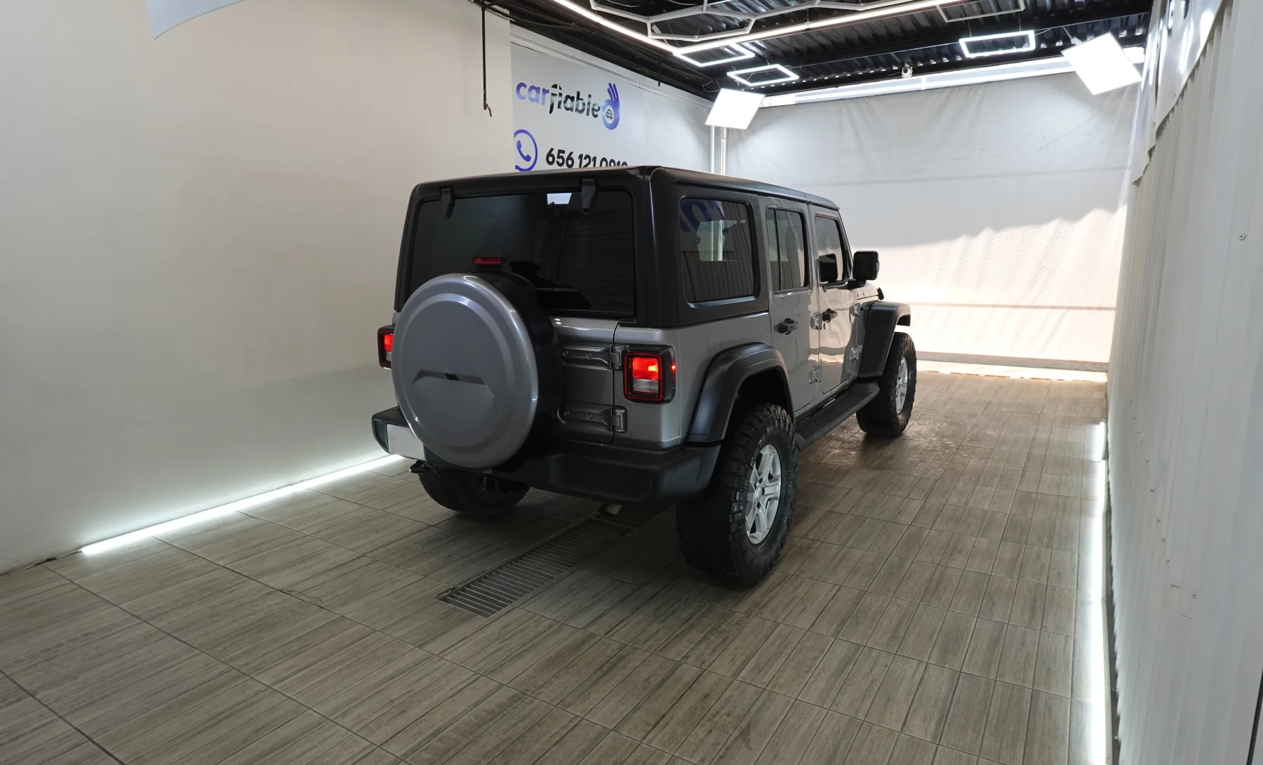Jeep Wrangler Unlimited Sport S 2019 — exterior 4 de 10