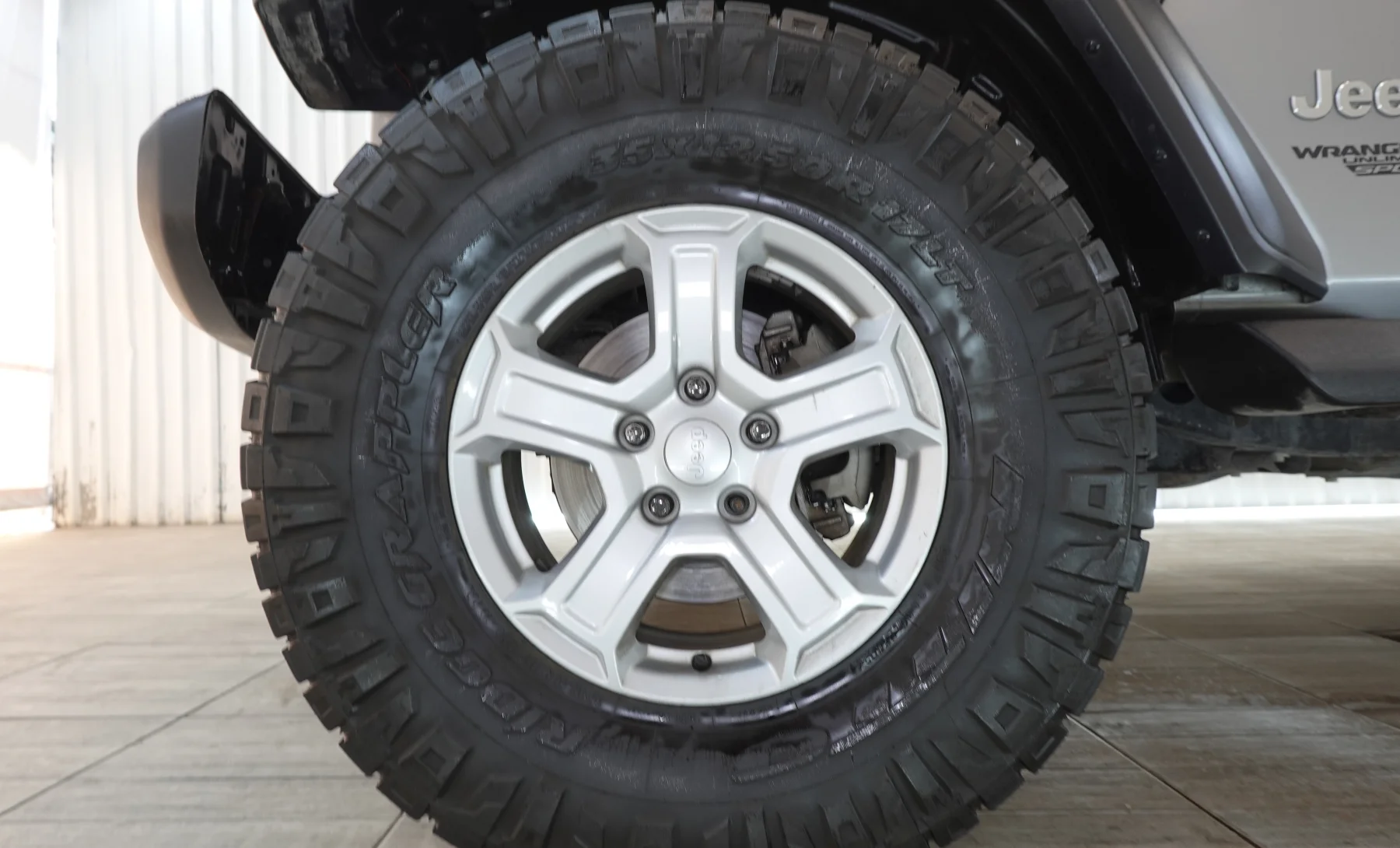 Jeep Wrangler Unlimited Sport S 2019 — exterior 10 de 10