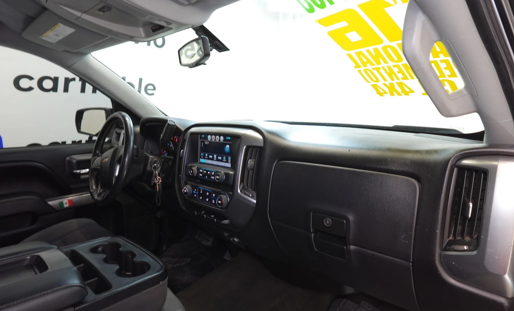 Chevrolet Silverado 1500 LT 2016 — interior 5 de 9