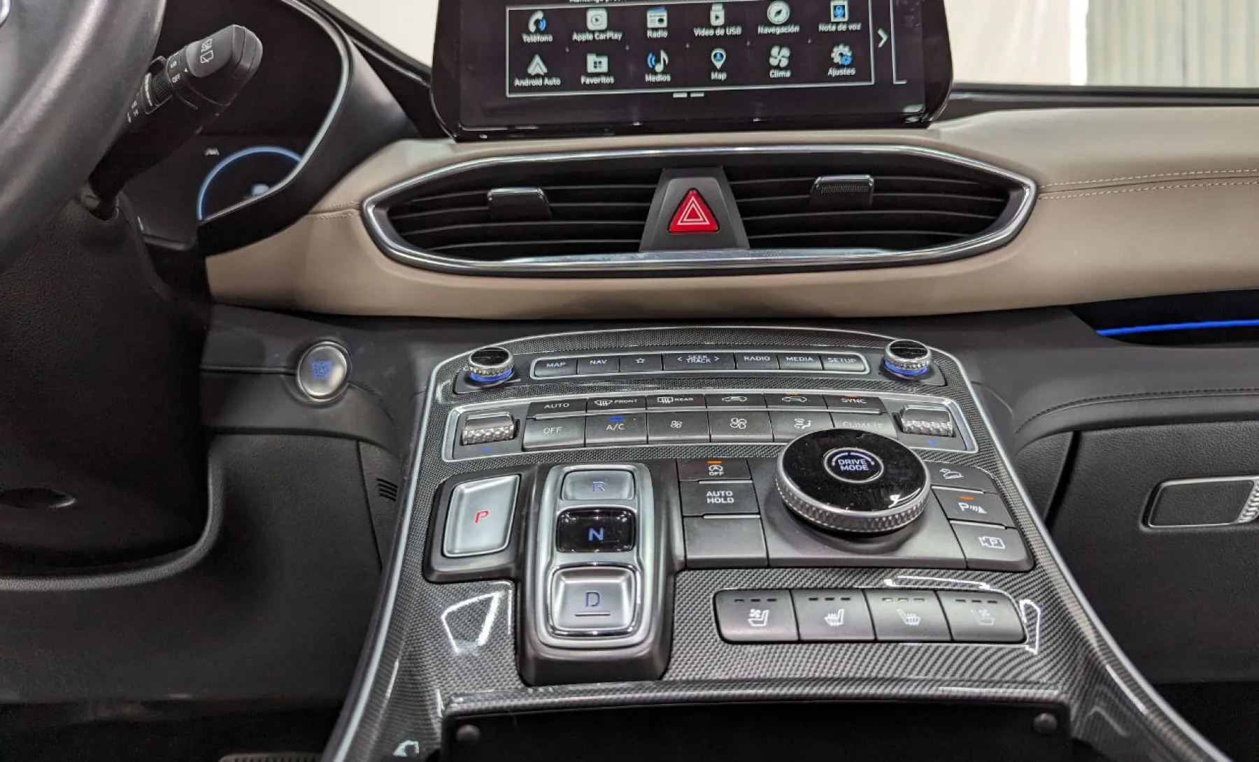 Hyundai Santa Fe Calligraphy 2022 — interior 4 de 4