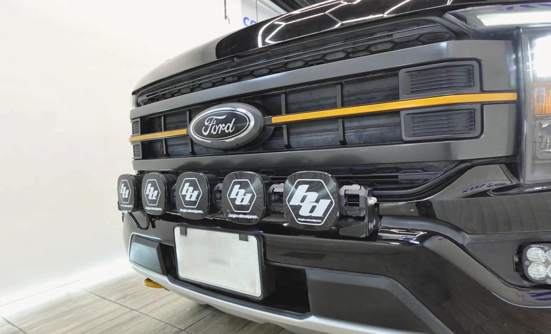 Ford Lobo Tremor 2021 — exterior 7 de 10