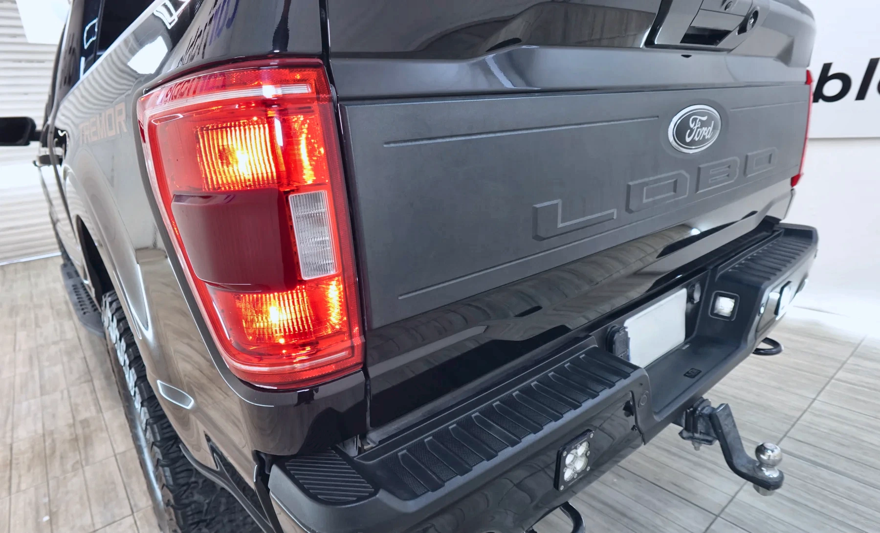 Ford Lobo Tremor 2021 — exterior 8 de 10