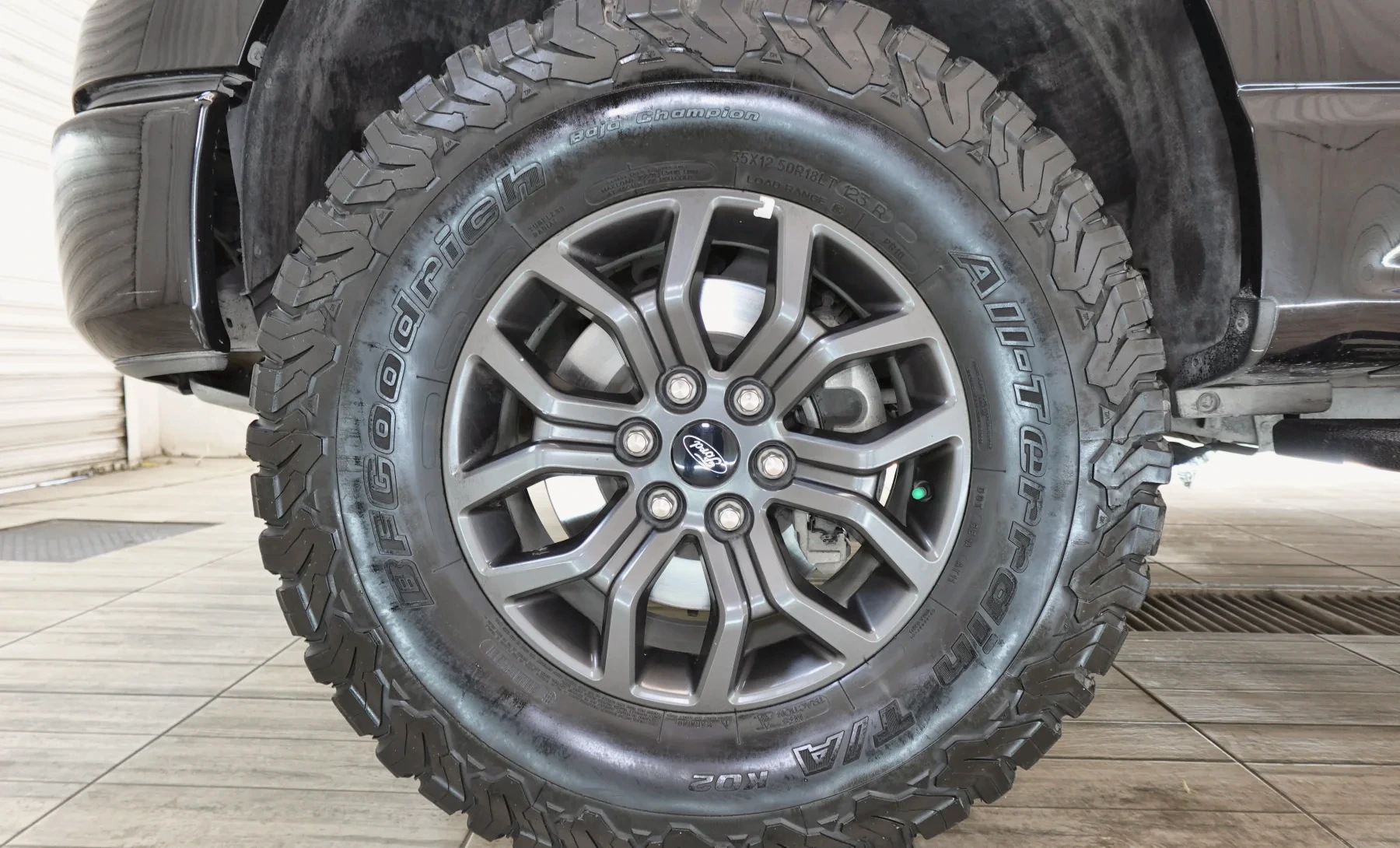 Ford Lobo Tremor 2021 — exterior 10 de 10