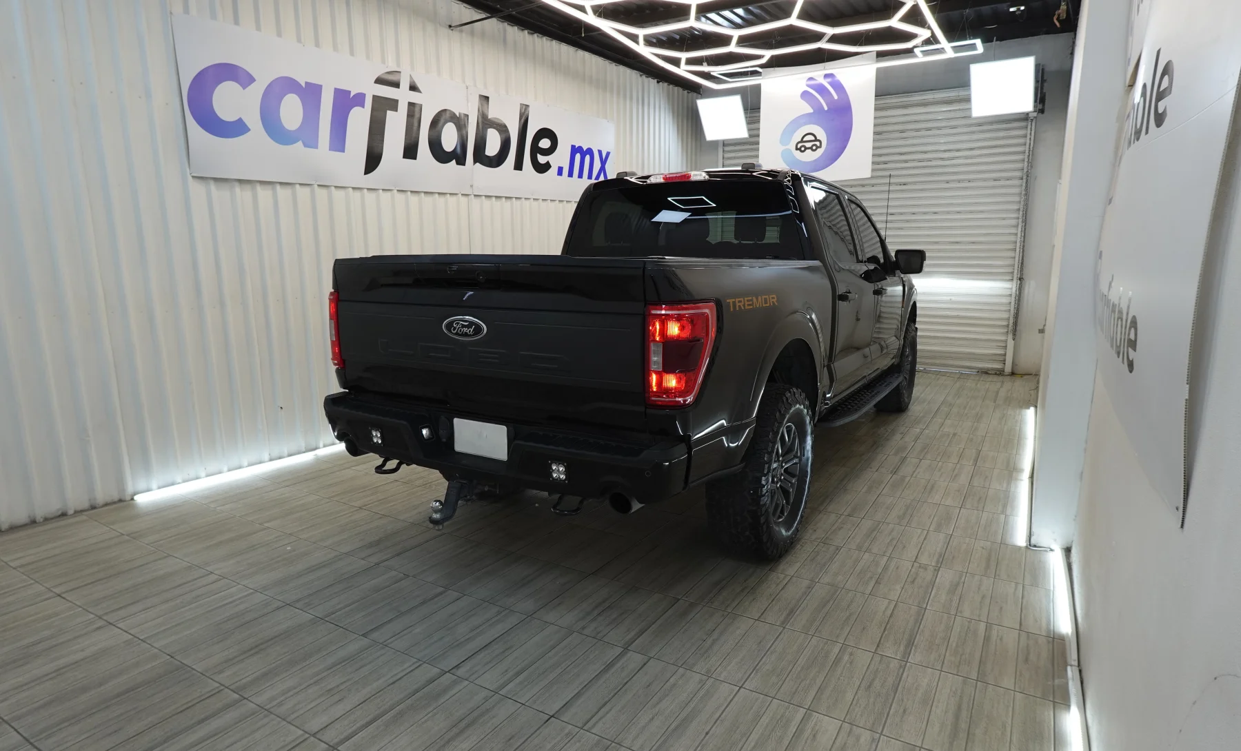 Ford Lobo Tremor 2021 — exterior 4 de 10