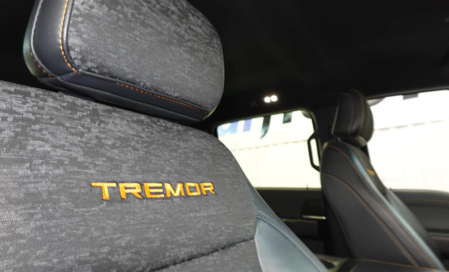 Ford Lobo Tremor 2021 — interior 9 de 9