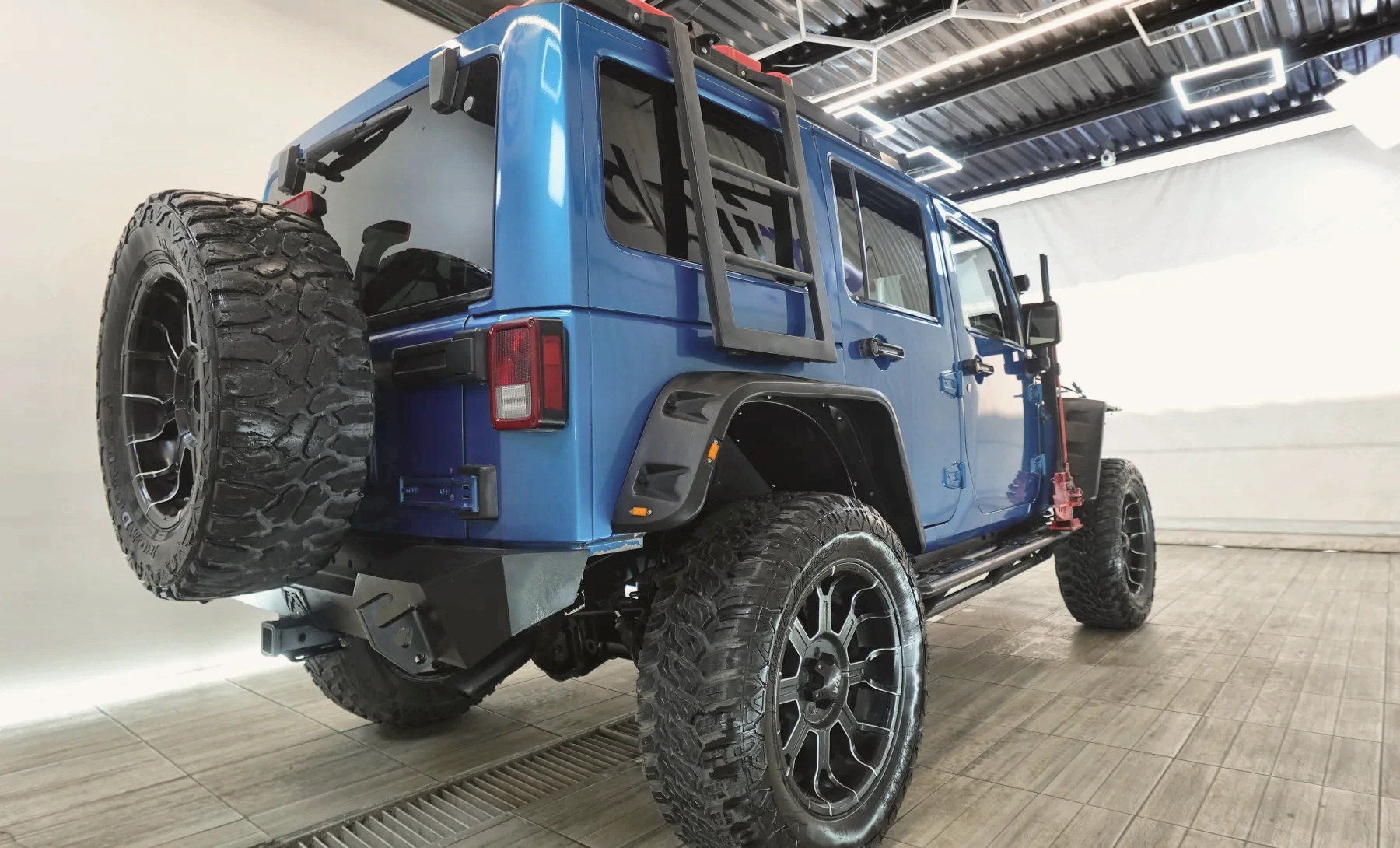 Jeep Wrangler Unlimited Sport 2013 — exterior 6 de 10