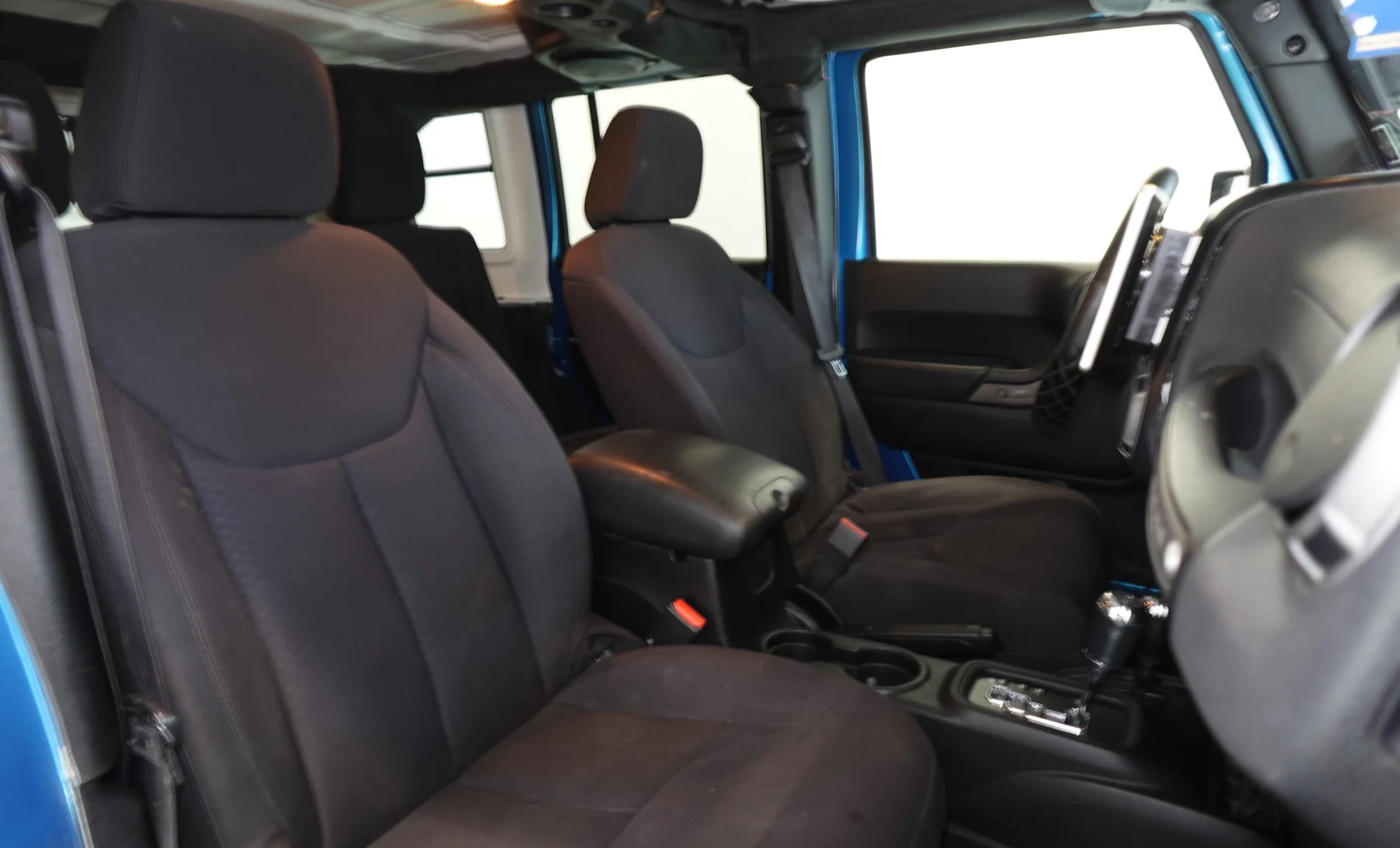 Jeep Wrangler Unlimited Sport 2013 — interior 4 de 8