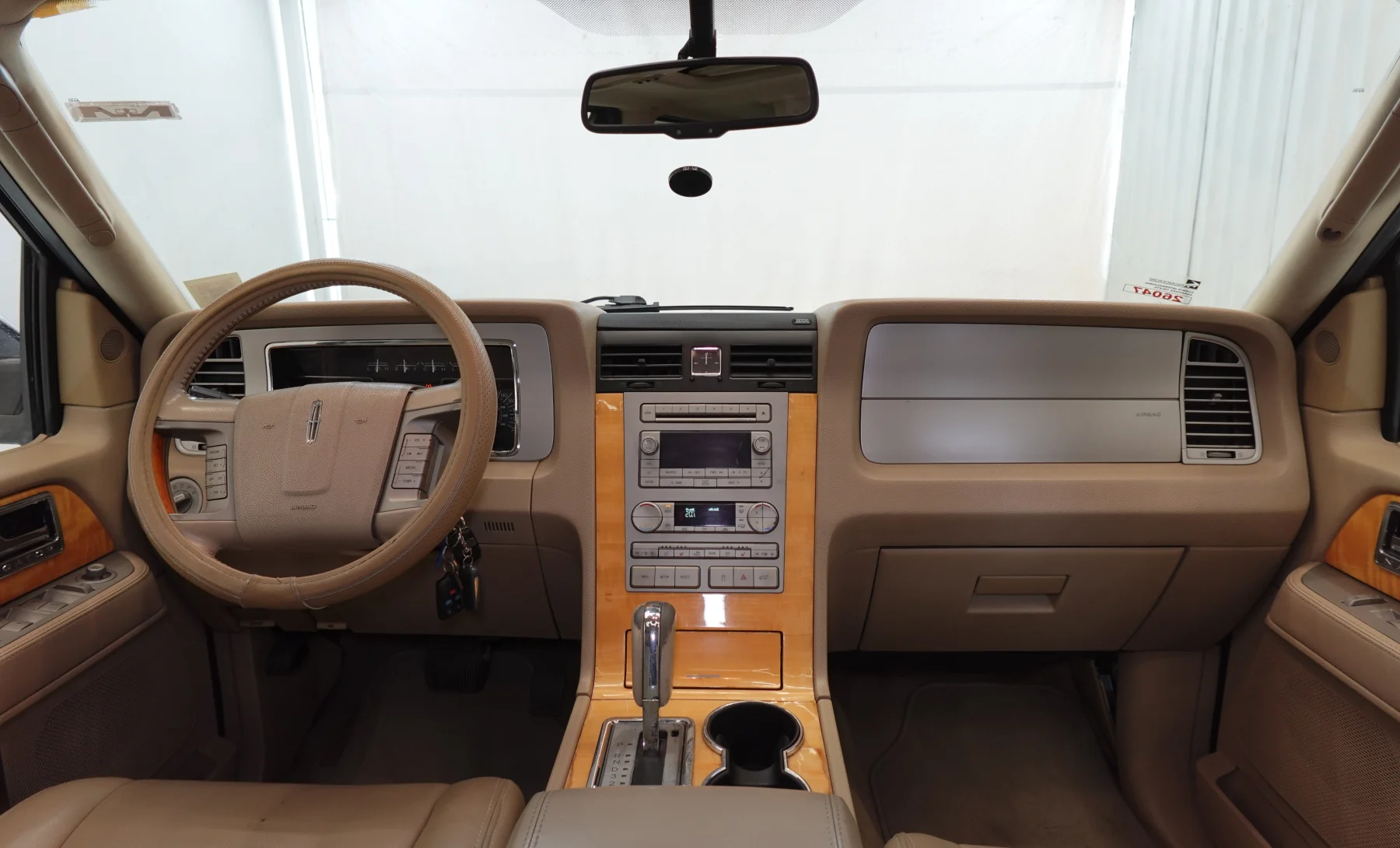 Lincoln Navigator Base 2008 — interior 8 de 10