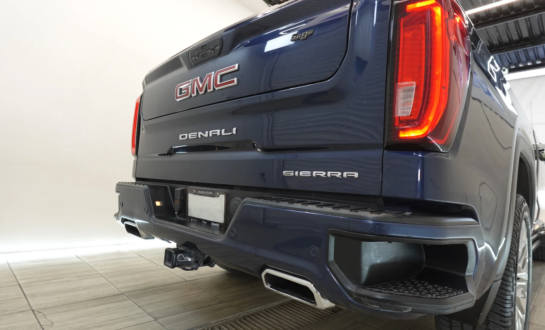 GMC Sierra 1500 Denali 2020 — exterior 9 de 10