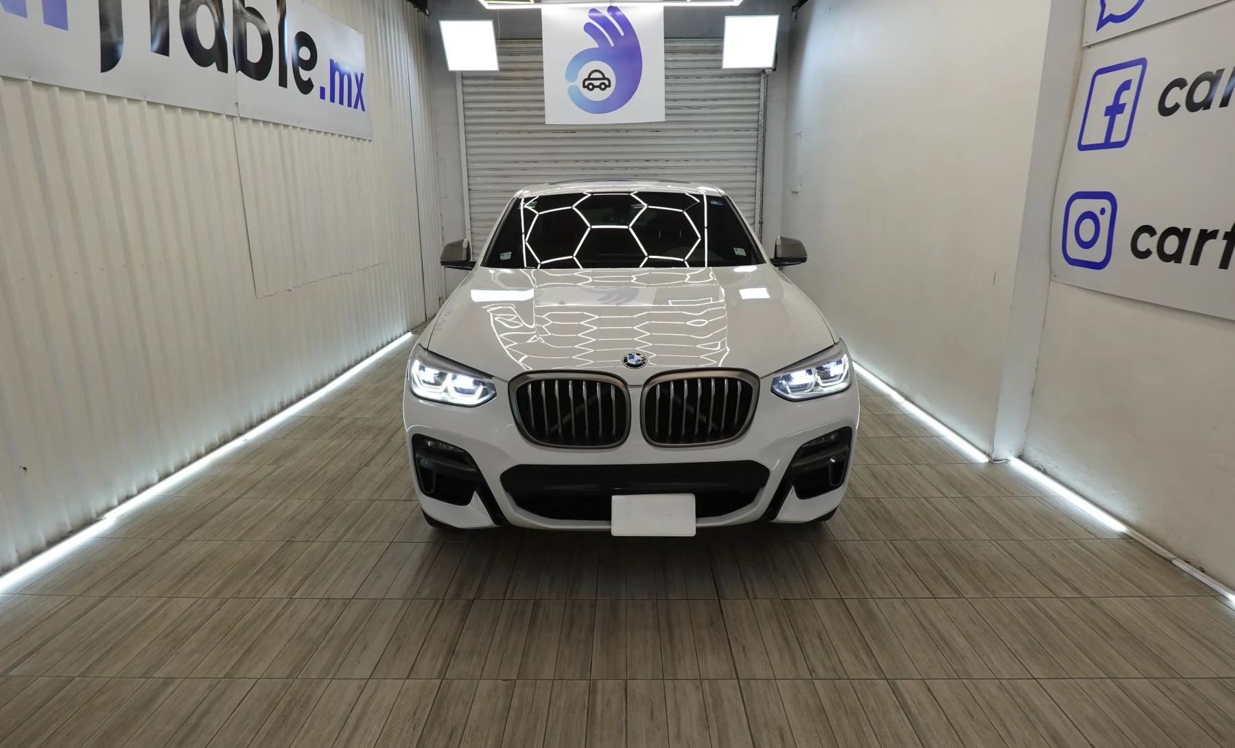BMW X4 M40i 2021 — exterior 2 de 10
