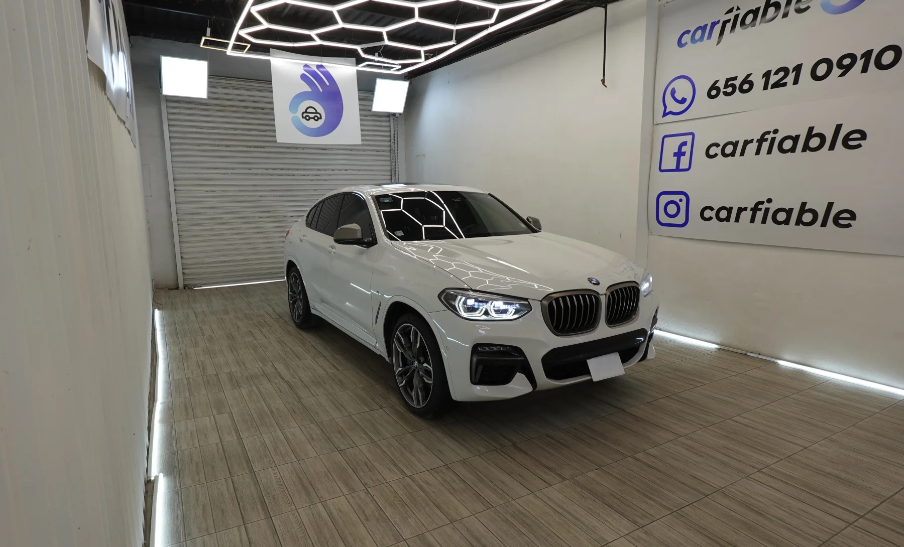 BMW X4 M40i 2021 — exterior 3 de 10