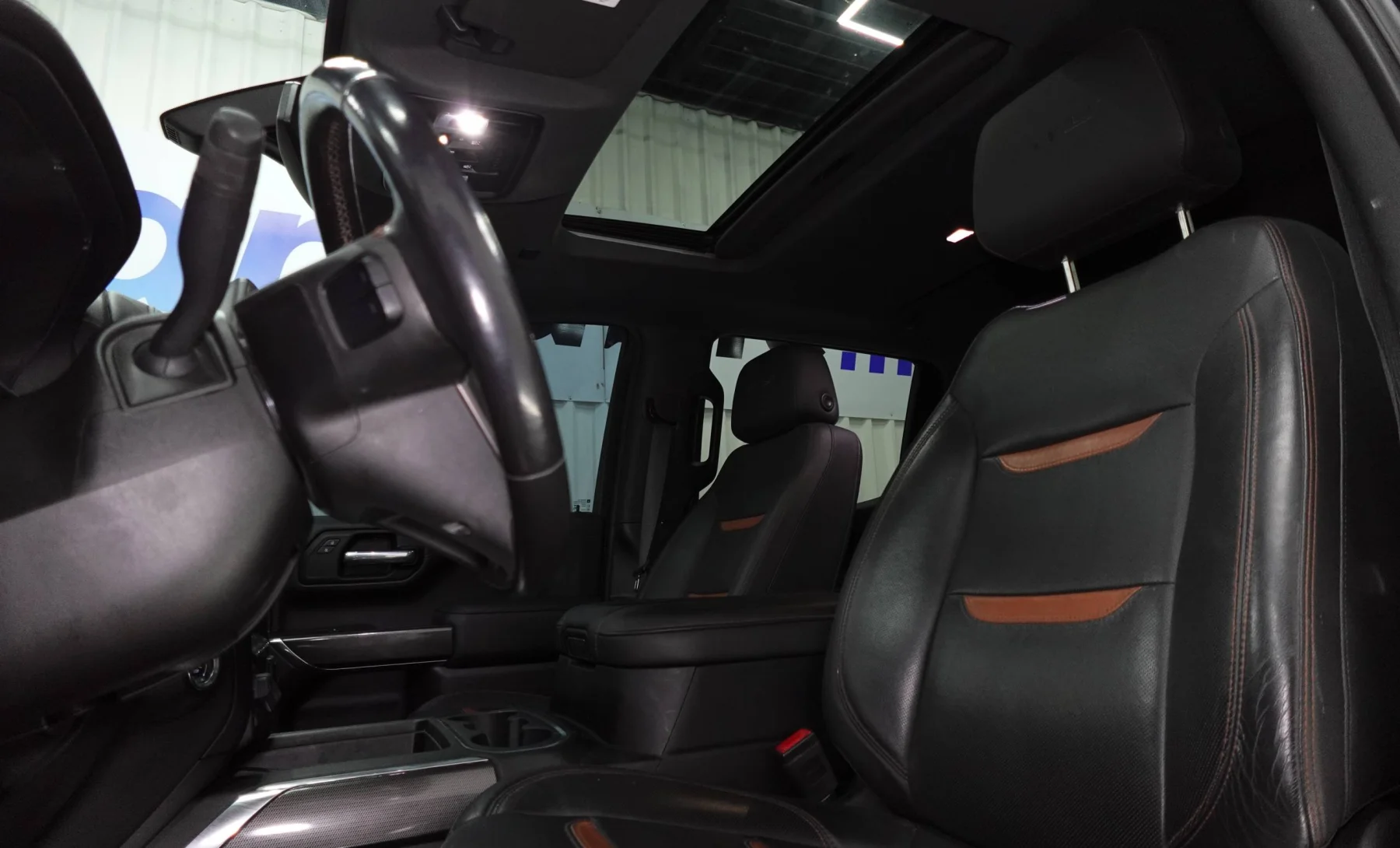 GMC Sierra AT4 2019 — interior 3 de 4