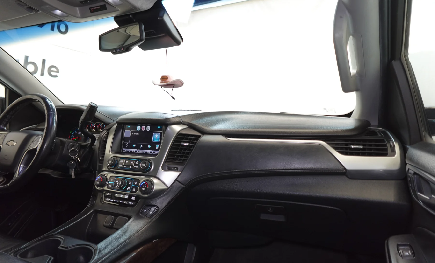 Chevrolet Tahoe LT 2015 — interior 6 de 9