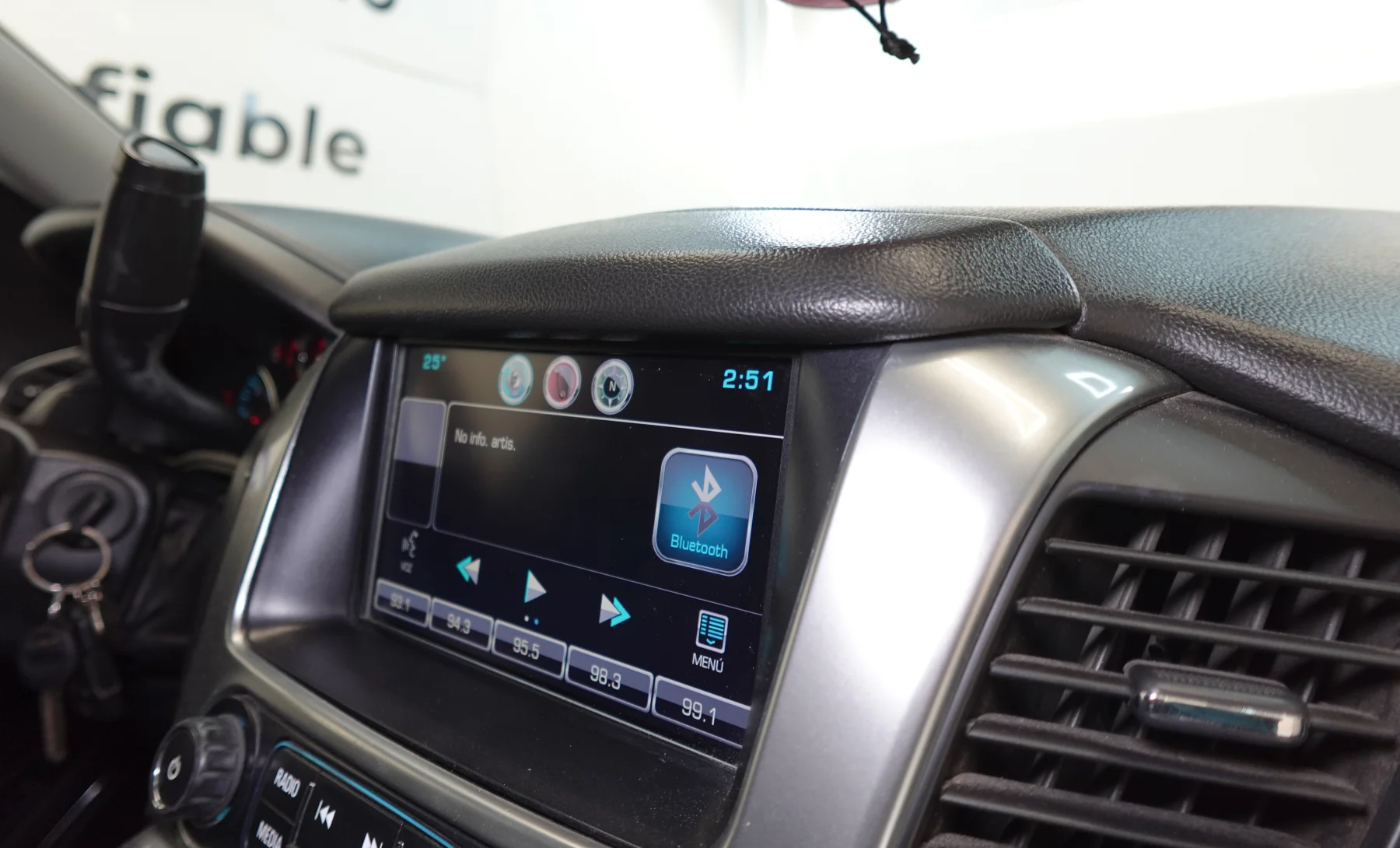 Chevrolet Tahoe LT 2015 — interior 7 de 9