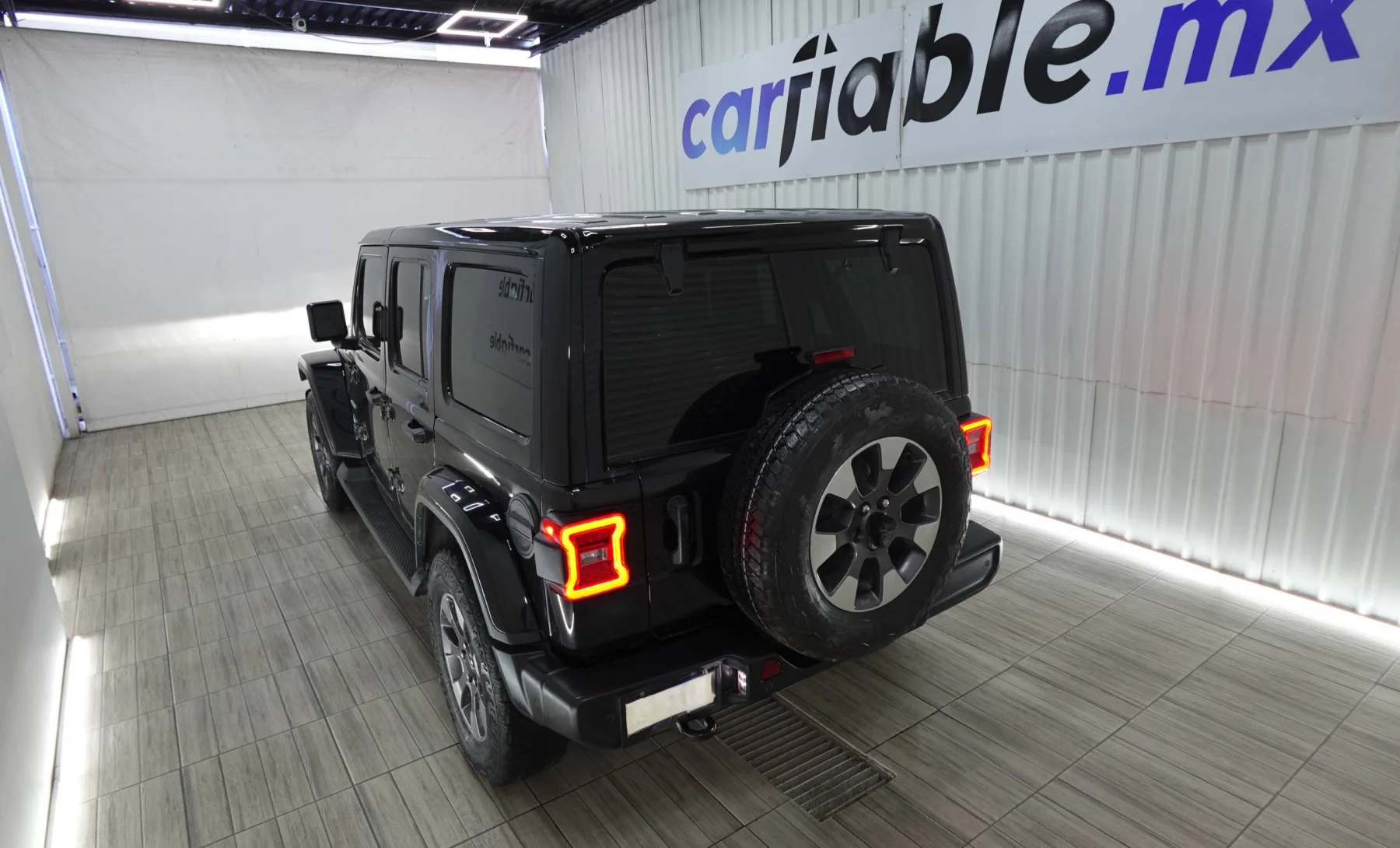 Jeep Wrangler Sahara unlimited 2021 — exterior 5 de 5