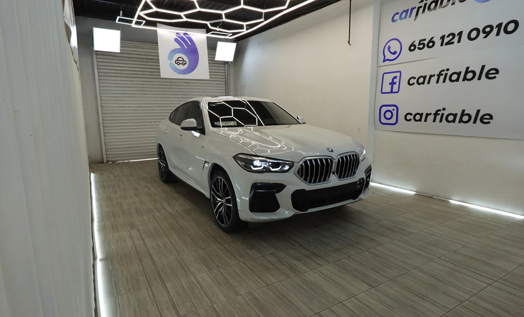 BMW X6 xDrive40i M Sport 2023 — exterior 3 de 10