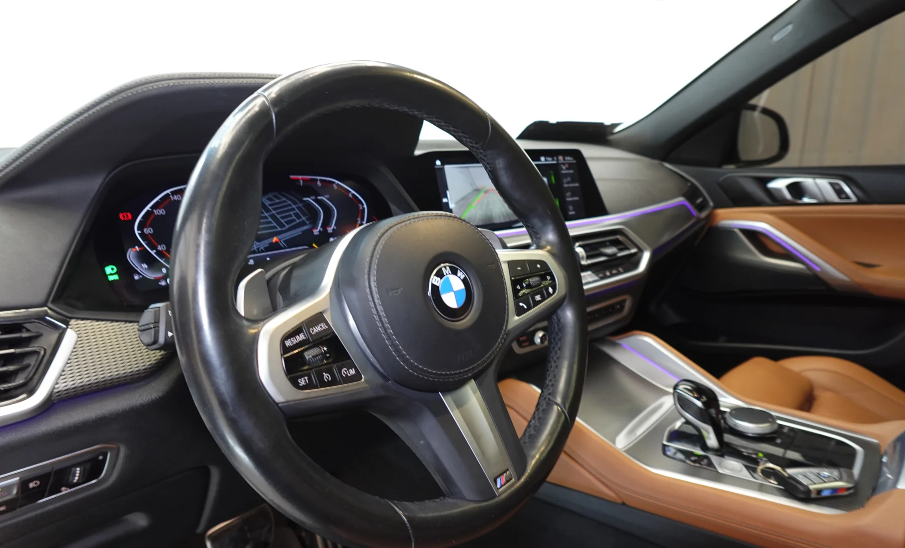 BMW X6 xDrive40i M Sport 2023 — interior 2 de 10