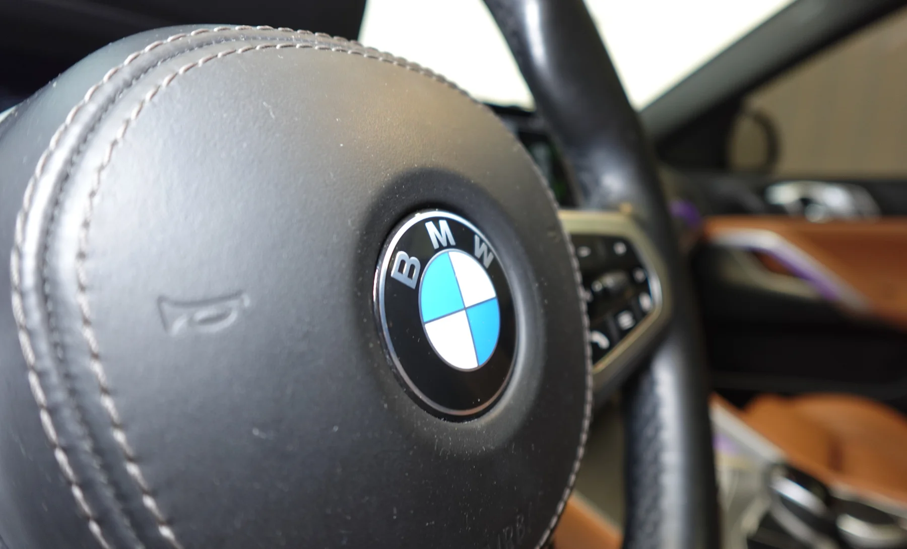 BMW X6 xDrive40i M Sport 2023 — interior 3 de 10