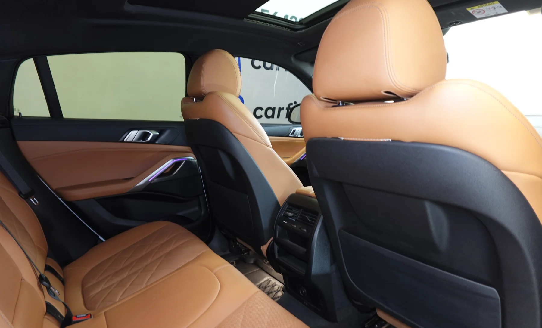 BMW X6 xDrive40i M Sport 2023 — interior 7 de 10