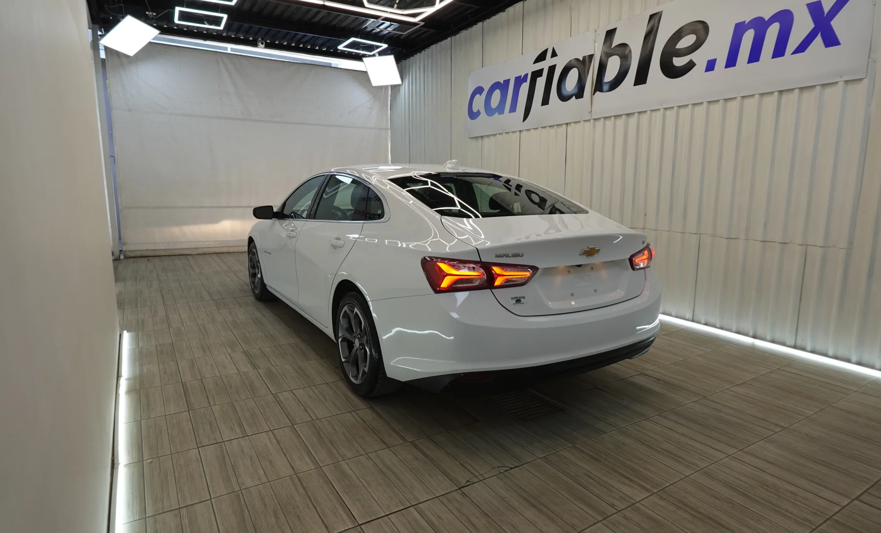 Chevrolet Malibu LT 2020 — exterior 6 de 10