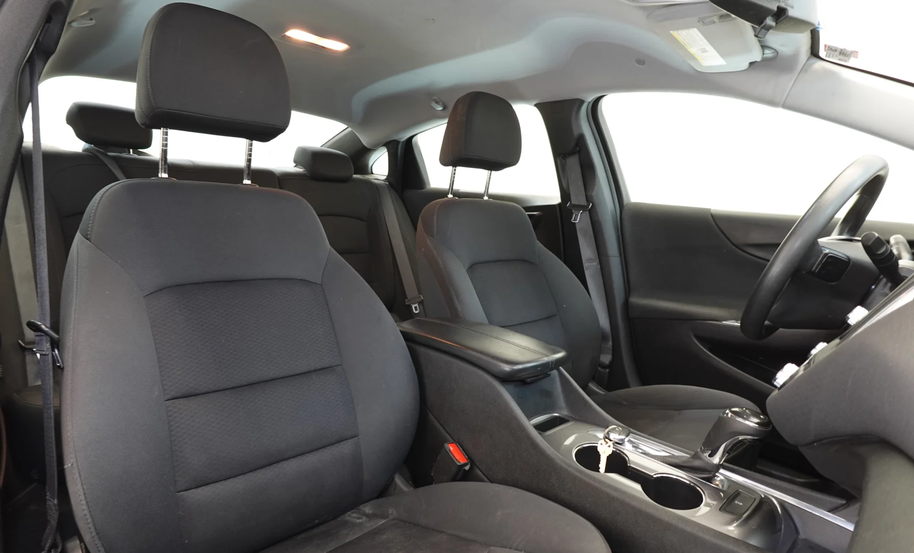 Chevrolet Malibu LT 2020 — interior 7 de 9