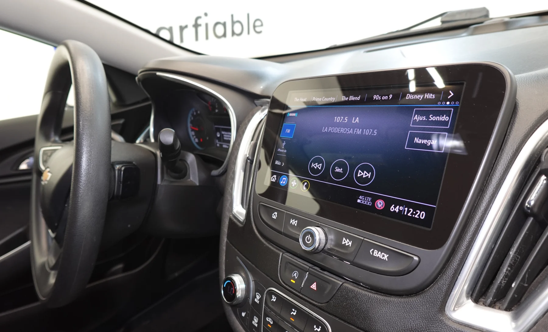 Chevrolet Malibu LT 2020 — interior 8 de 9