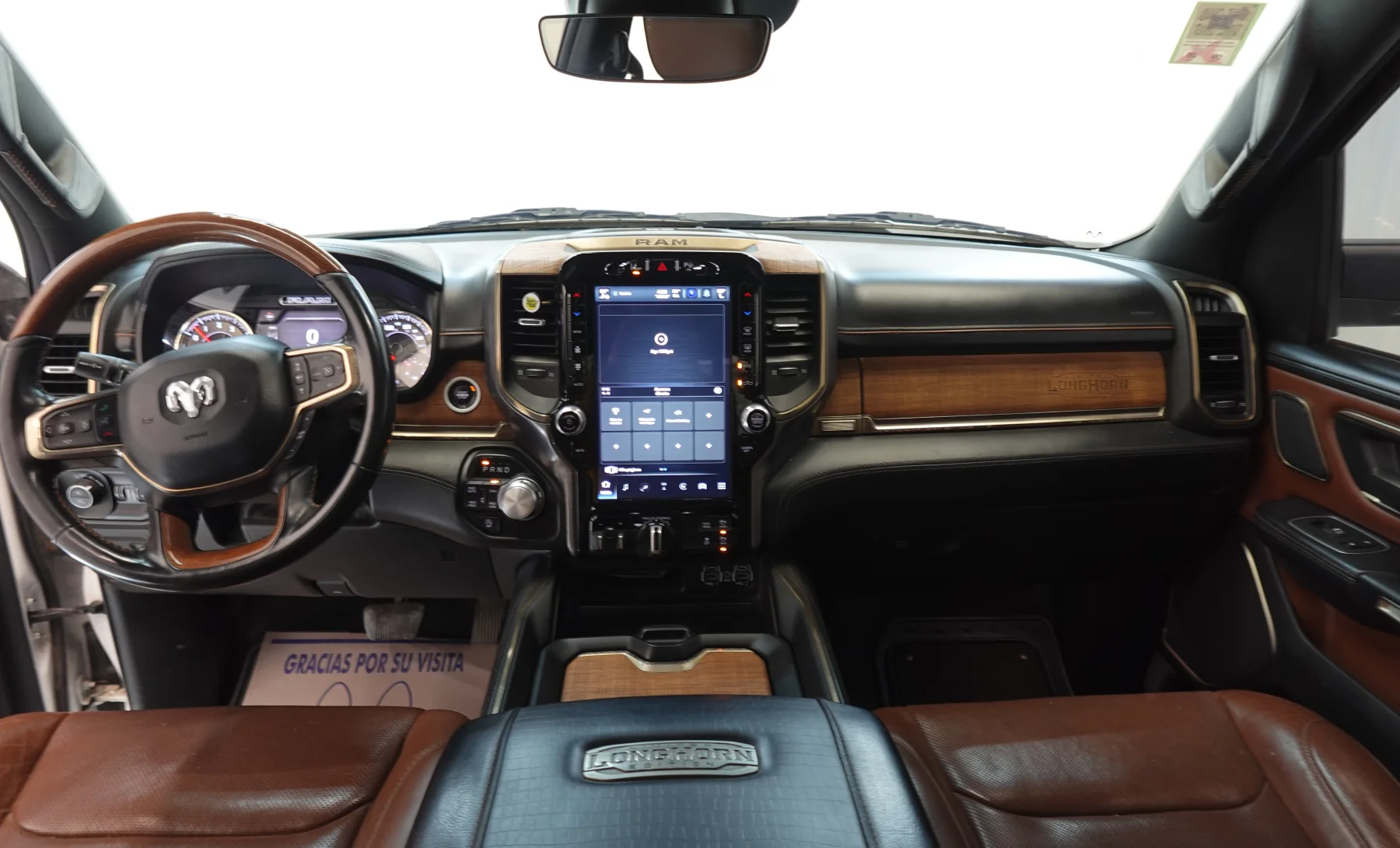 RAM 1500 Limited Longhorn 2022 — interior 2 de 6