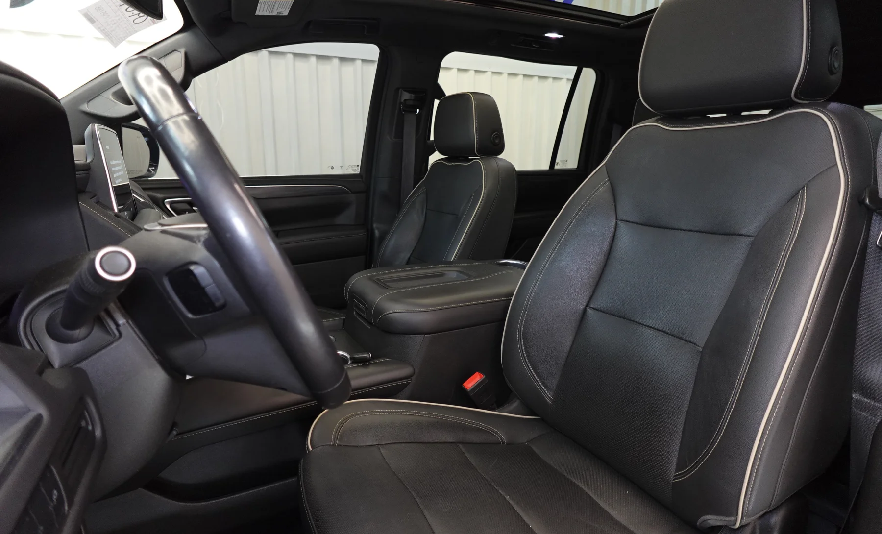 GMC Yukon SLT 2021 — interior 2 de 10