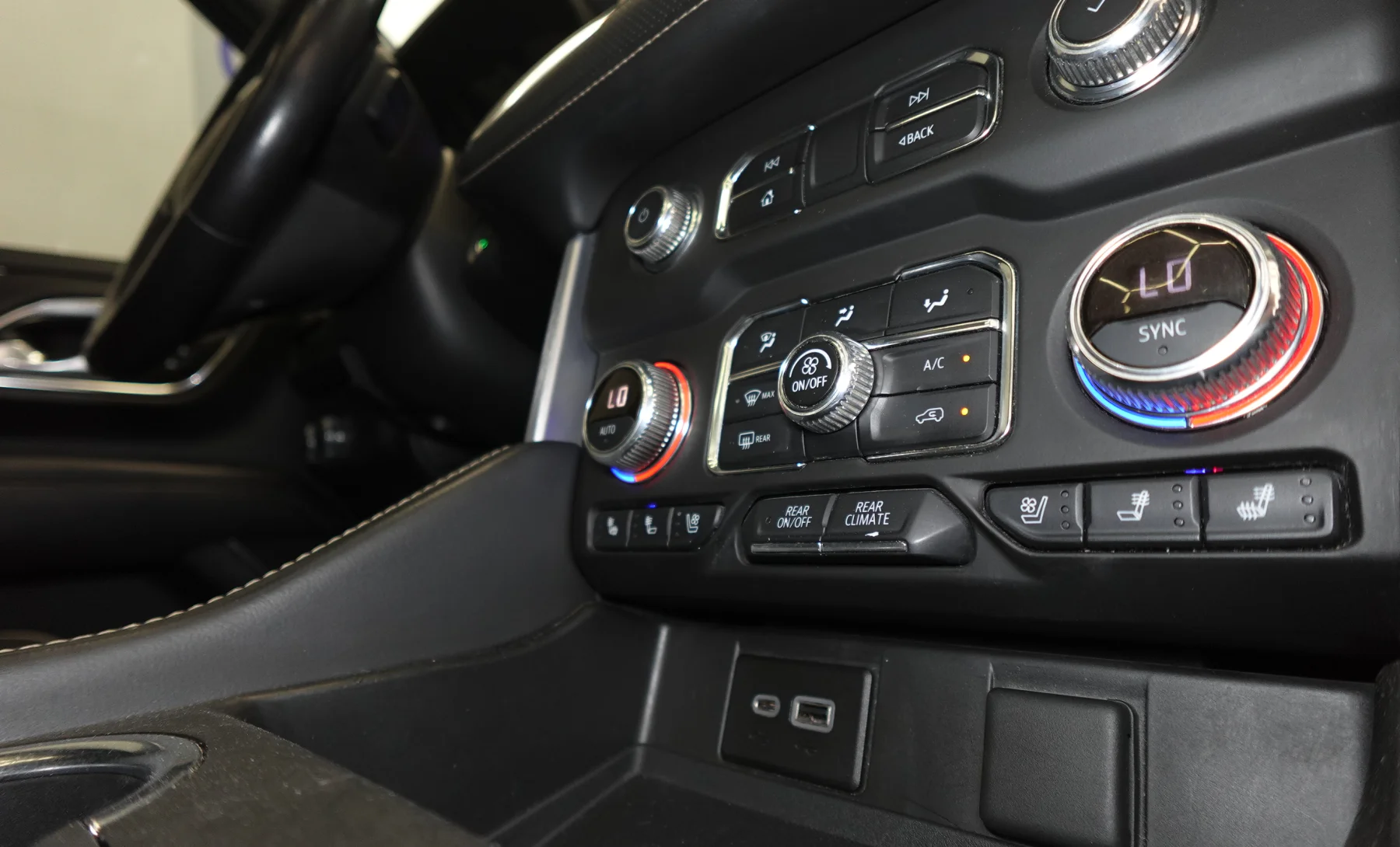 GMC Yukon SLT 2021 — interior 4 de 10