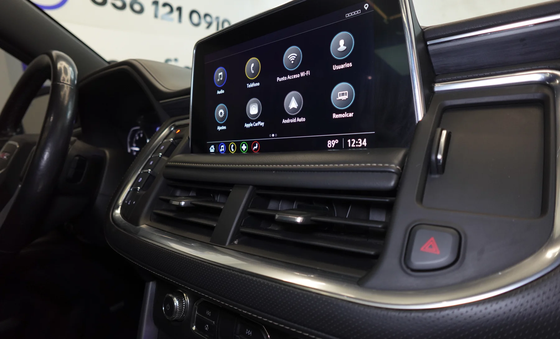 GMC Yukon SLT 2021 — interior 5 de 10