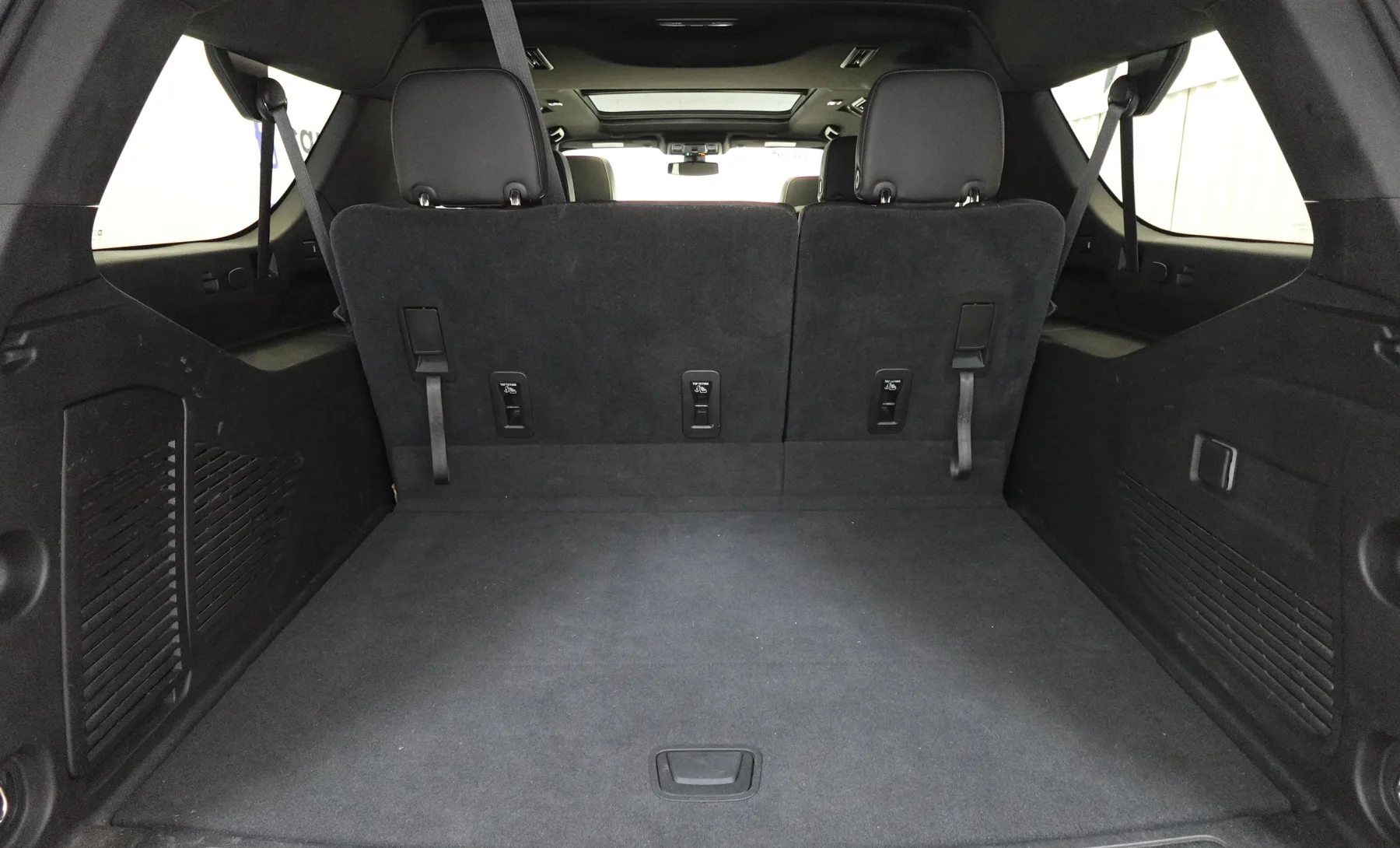 GMC Yukon SLT 2021 — interior 10 de 10