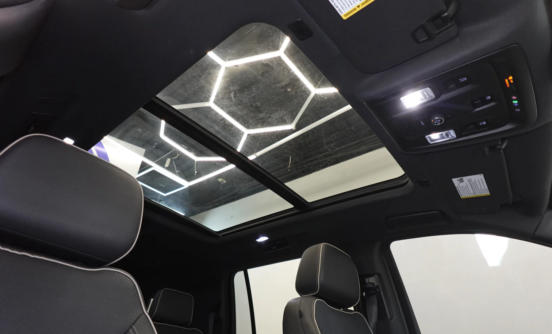 GMC Yukon SLT 2021 — interior 7 de 10