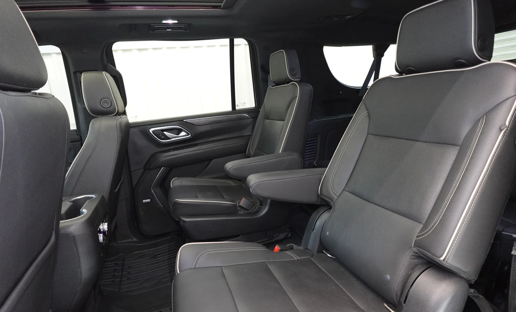 GMC Yukon SLT 2021 — interior 8 de 10