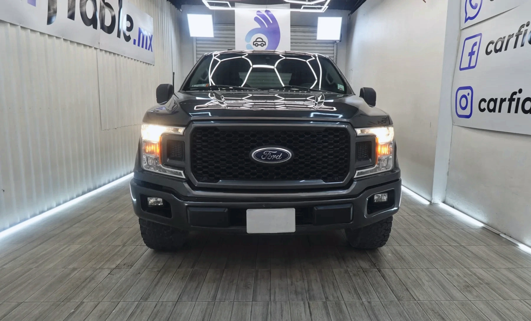 Ford F-150 XL 2019 — exterior 2 de 8