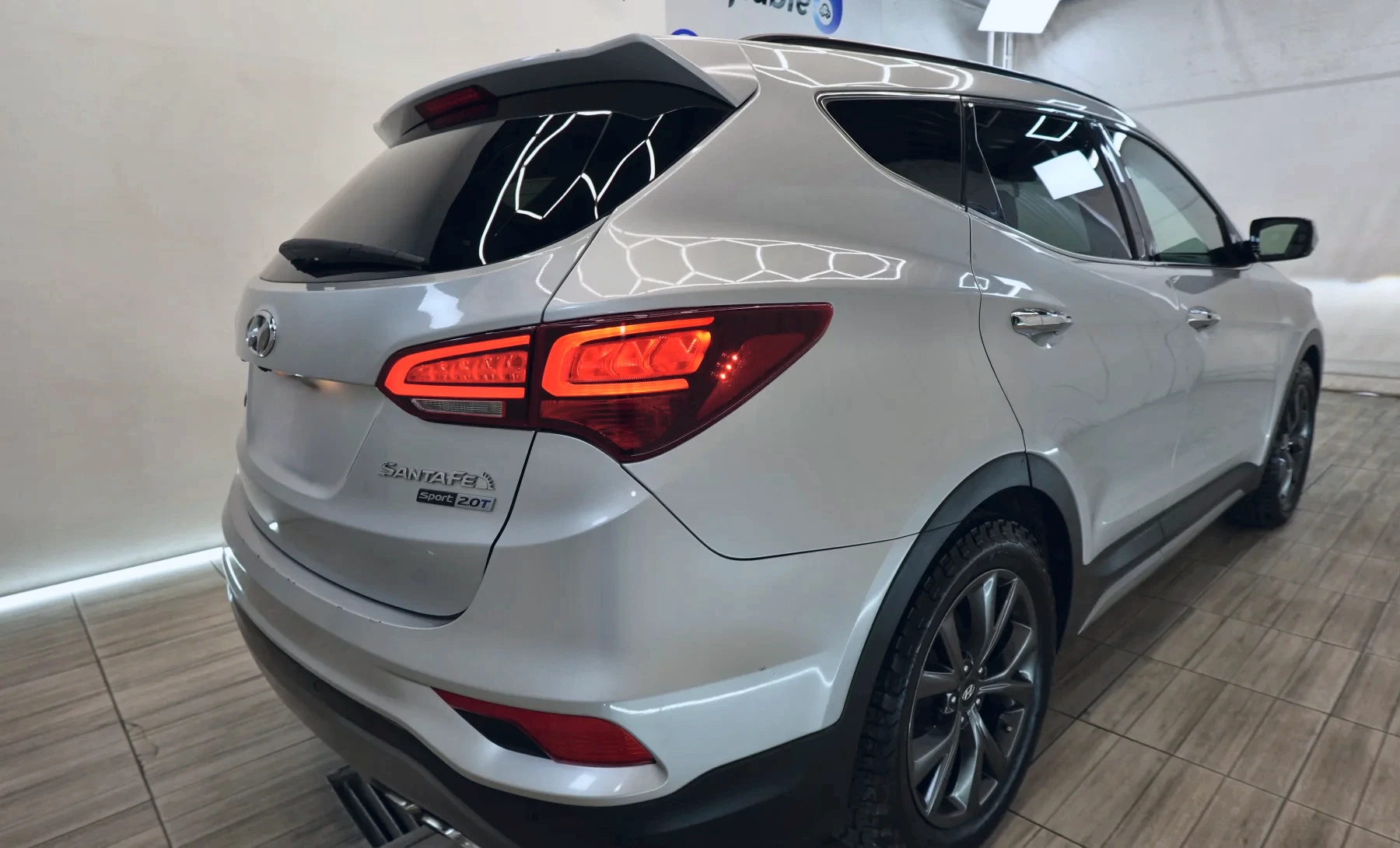 Hyundai Santa Fe Sport SE 2018 — exterior 8 de 10