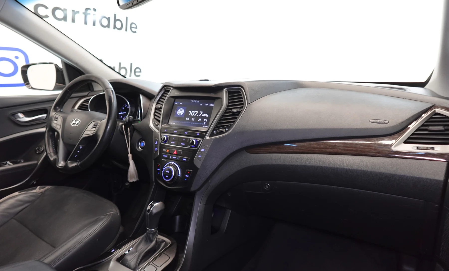 Hyundai Santa Fe Sport SE 2018 — interior 4 de 10