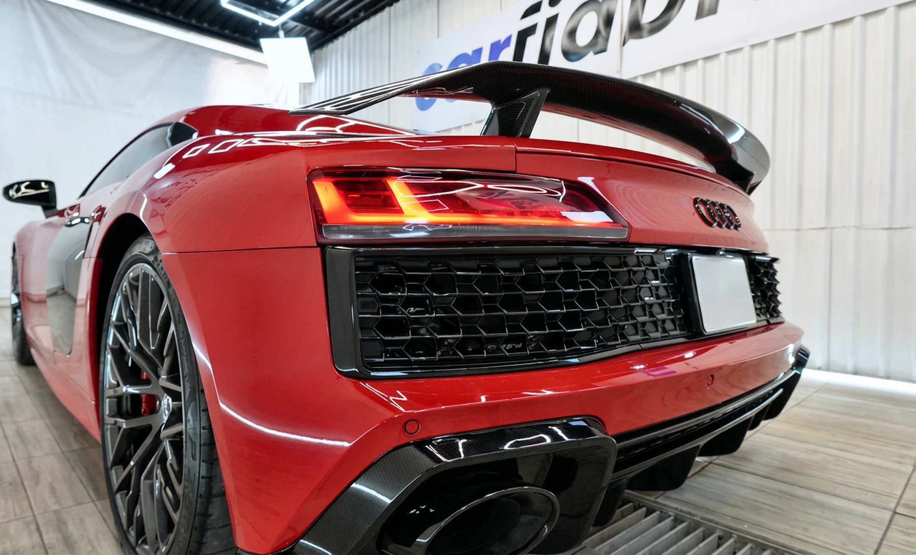 Audi R8 Plus 2017 — exterior 8 de 10