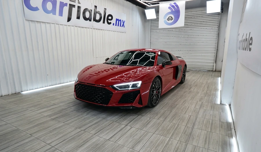 Audi R8