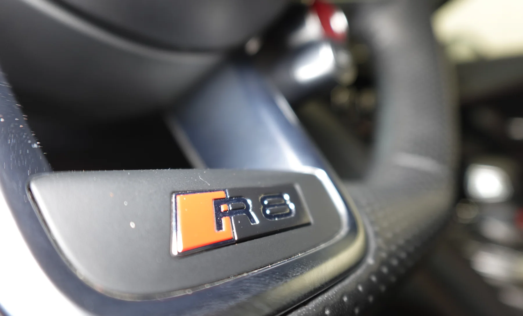 Audi R8 Plus 2017 — interior 7 de 10