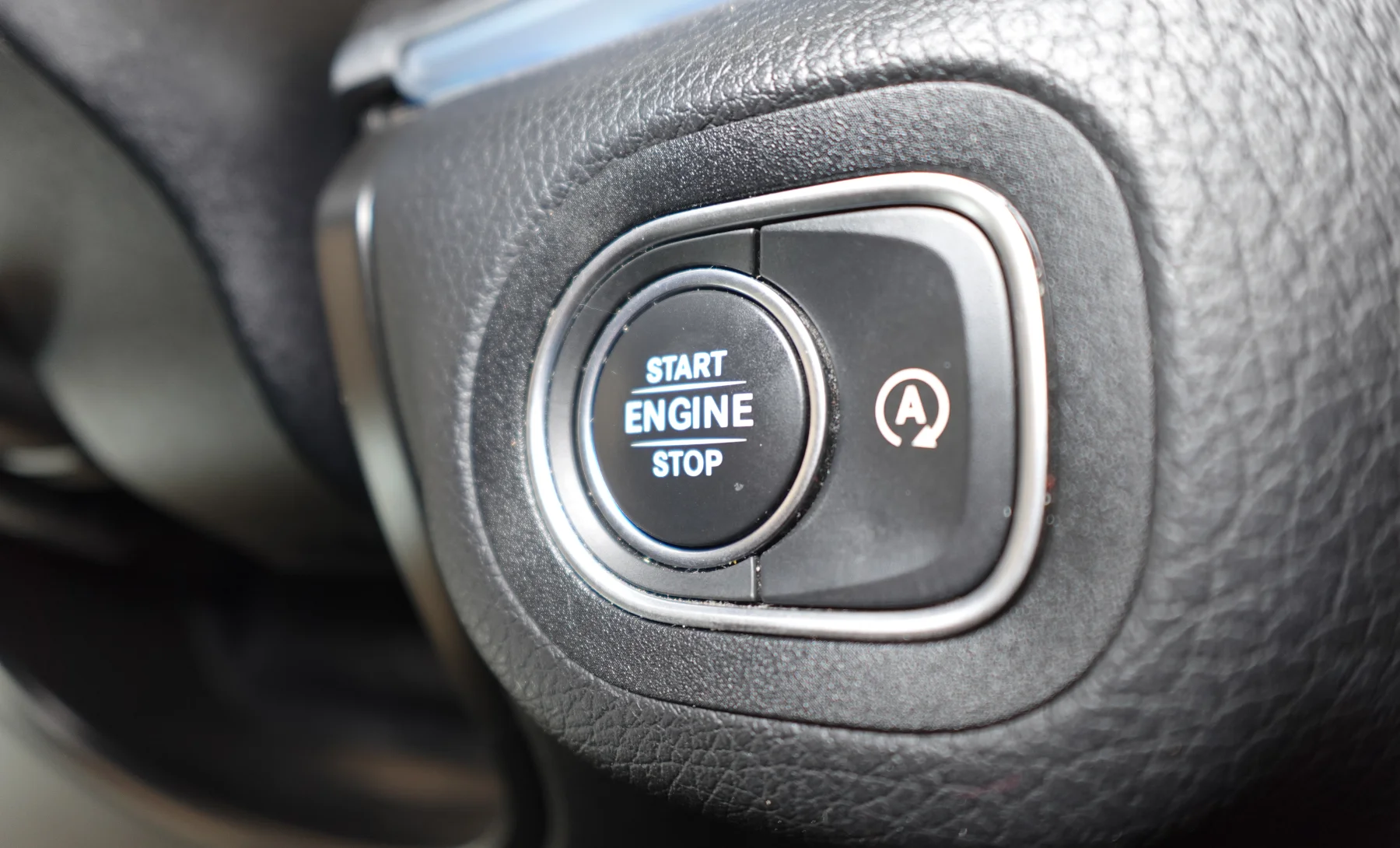 Mercedes-Benz GLE450 4Matic 2022 — interior 3 de 10